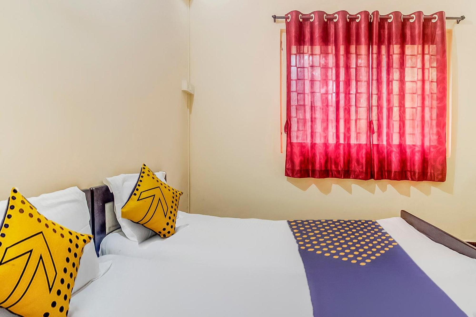 Hotel O New Ushakal Lodging & Boarding Nirmal  Екстер'єр фото