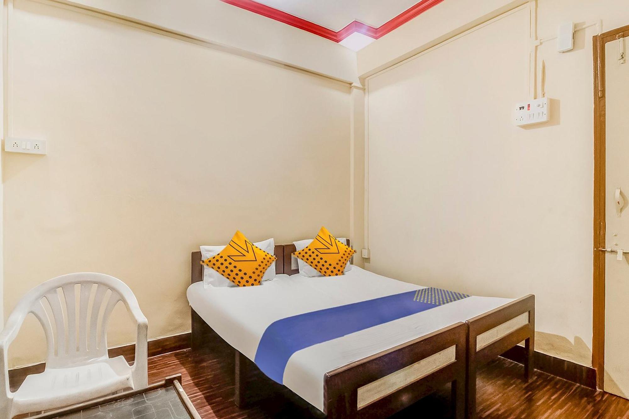 Hotel O New Ushakal Lodging & Boarding Nirmal  Екстер'єр фото